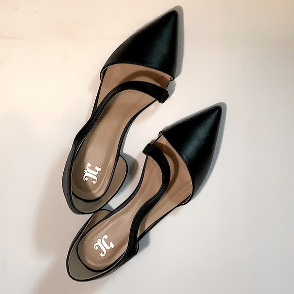 JGoods Shoes - NWOT-Pointed black flats with diagonal top strap